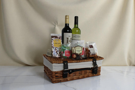 Christmas Deluxe Wicker Corporate Hamper